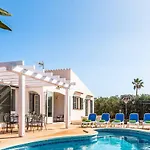 Mimosa Villa *